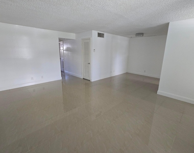104 Paradise Harbour Boulevard - Photo Thumbnail 30