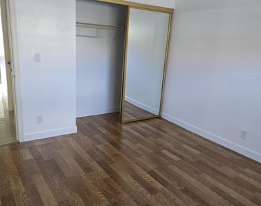 104 Paradise Harbour Boulevard - Photo Thumbnail 9