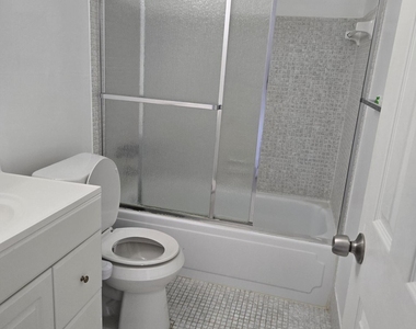 104 Paradise Harbour Boulevard - Photo Thumbnail 7
