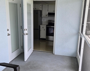 104 Paradise Harbour Boulevard - Photo Thumbnail 23