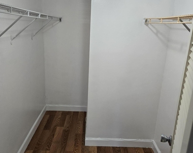 104 Paradise Harbour Boulevard - Photo Thumbnail 16