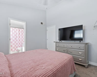 520 N Stapley Drive - Photo Thumbnail 18