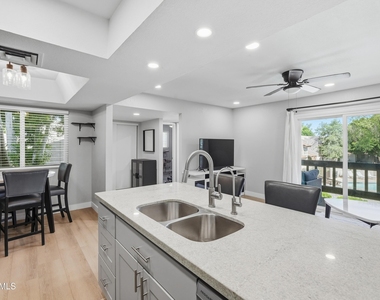 520 N Stapley Drive - Photo Thumbnail 13