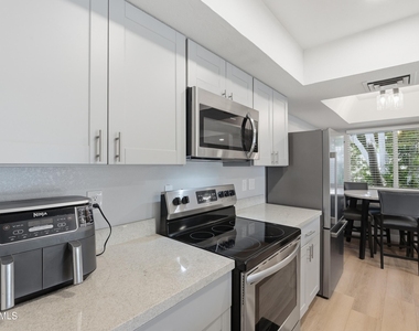 520 N Stapley Drive - Photo Thumbnail 11