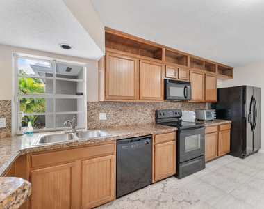 2704 Vision Drive - Photo Thumbnail 3