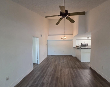 12112 St.andrews Place - Photo Thumbnail 1