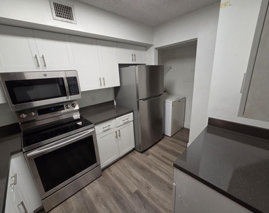12112 St.andrews Place - Photo Thumbnail 30