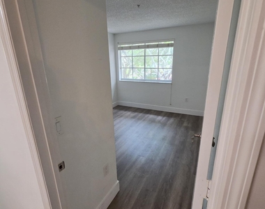 12112 St.andrews Place - Photo Thumbnail 17