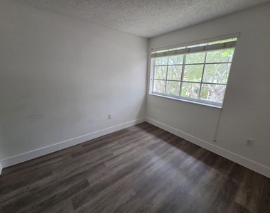 12112 St.andrews Place - Photo Thumbnail 16