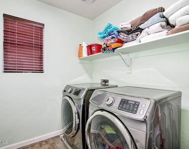 40301 W Peggy Court - Photo Thumbnail 10