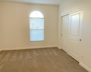 242 N Sunrise -- - Photo Thumbnail 17