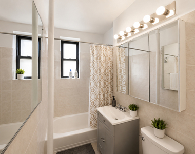 21-37 33rd Street - Photo Thumbnail 6