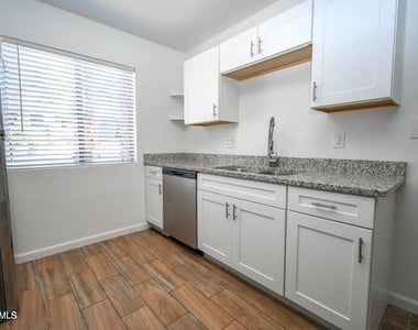3511 E Baseline Road - Photo Thumbnail 8