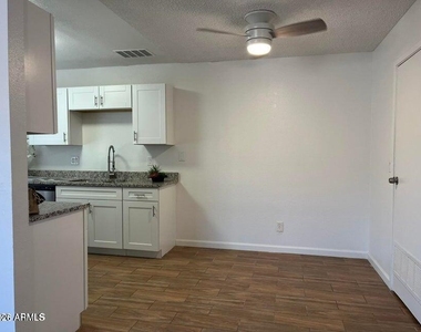 3511 E Baseline Road - Photo Thumbnail 17