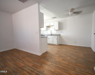 3511 E Baseline Road - Photo Thumbnail 6