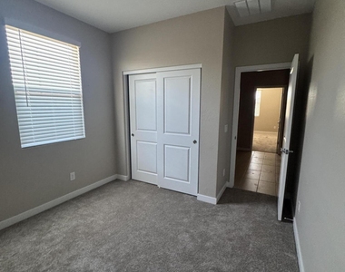 17016 W Cavedale Drive - Photo Thumbnail 9
