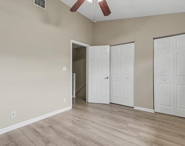 8327 Fairway Road - Photo Thumbnail 8