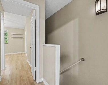 8327 Fairway Road - Photo Thumbnail 13