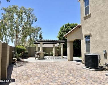 20697 W Delaney Drive - Photo Thumbnail 33