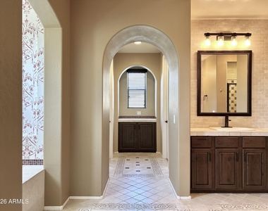 20697 W Delaney Drive - Photo Thumbnail 15