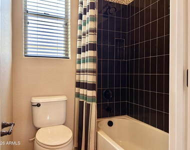 20697 W Delaney Drive - Photo Thumbnail 18