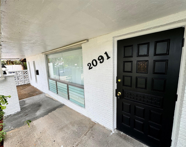 2091 Oleander Drive - Photo Thumbnail 2