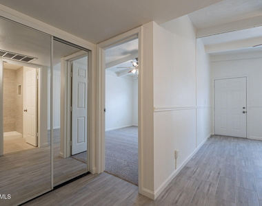 1331 E Pierson Street - Photo Thumbnail 22
