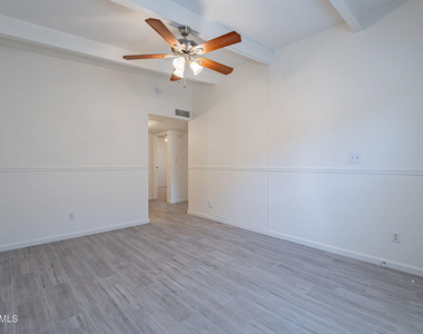 1331 E Pierson Street - Photo Thumbnail 6
