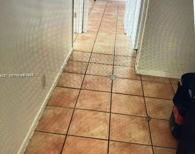 1174 Nw 13th Street - Photo Thumbnail 11