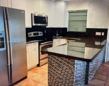 1174 Nw 13th Street - Photo Thumbnail 23