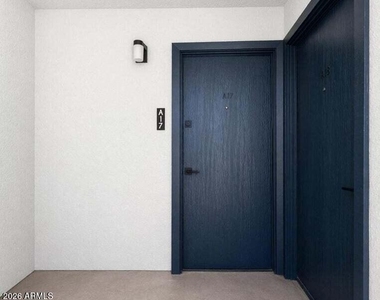 302 E Monte Vista Road - Photo Thumbnail 13