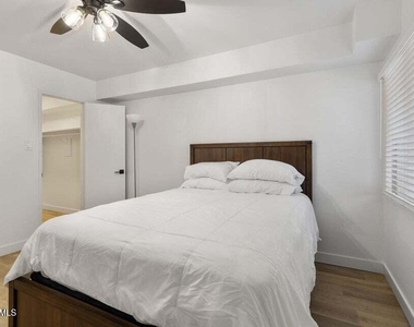 302 E Monte Vista Road - Photo Thumbnail 9