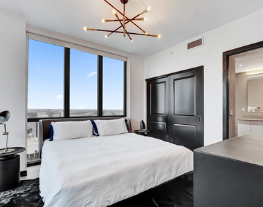 1600 Ne 1st Avenue - Photo Thumbnail 7
