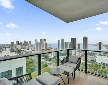 1600 Ne 1st Avenue - Photo Thumbnail 11
