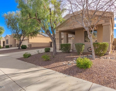 9575 W Quail Avenue - Photo Thumbnail 2