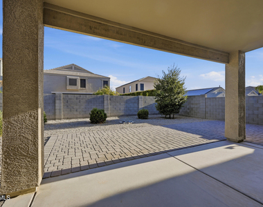 9575 W Quail Avenue - Photo Thumbnail 30