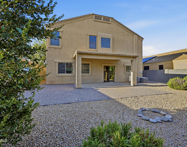9575 W Quail Avenue - Photo Thumbnail 32