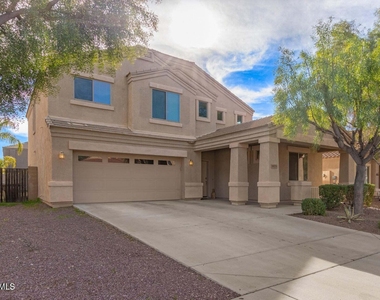 9575 W Quail Avenue - Photo Thumbnail 1