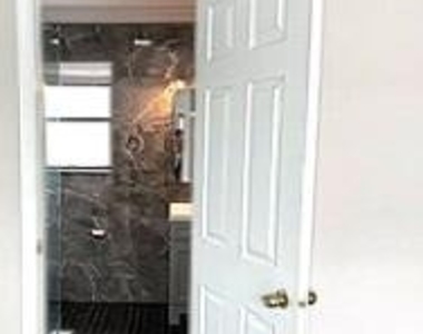 112 Lake Avenue - Photo Thumbnail 7