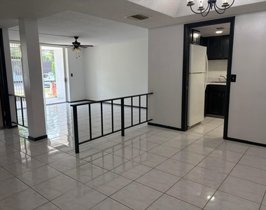 3660 Inverrary Drive - Photo Thumbnail 10