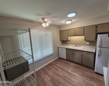 12511 W Brandywine Drive - Photo Thumbnail 5