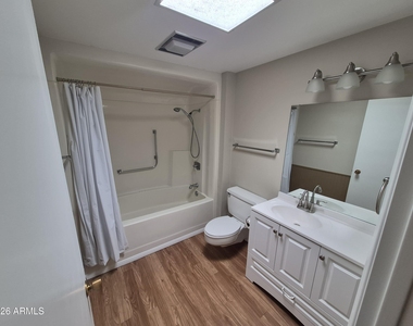 12511 W Brandywine Drive - Photo Thumbnail 8