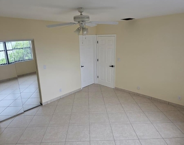 105 S Riverside Drive - Photo Thumbnail 19