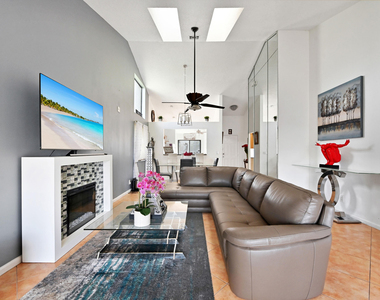 1012 Landings Boulevard - Photo Thumbnail 12