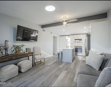 16807 E Gunsight Drive - Photo Thumbnail 6