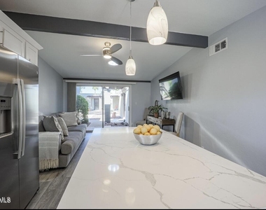 16807 E Gunsight Drive - Photo Thumbnail 3