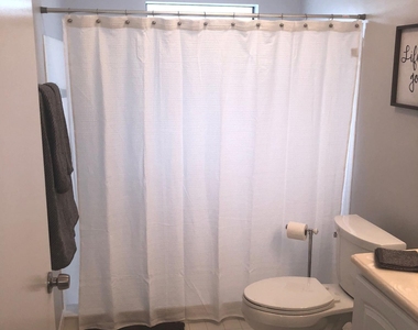 2555 Bedford Mews Drive - Photo Thumbnail 14