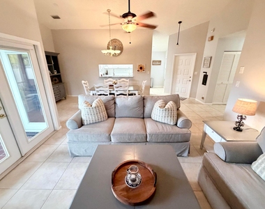 2555 Bedford Mews Drive - Photo Thumbnail 7