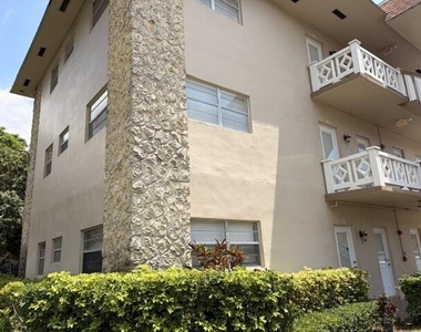 5103 Nw 35th Street - Photo Thumbnail 3