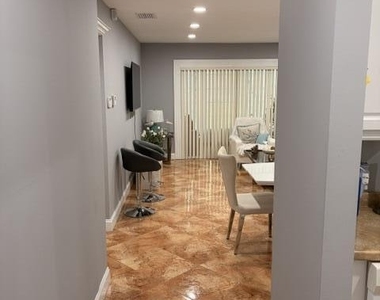 5103 Nw 35th Street - Photo Thumbnail 5